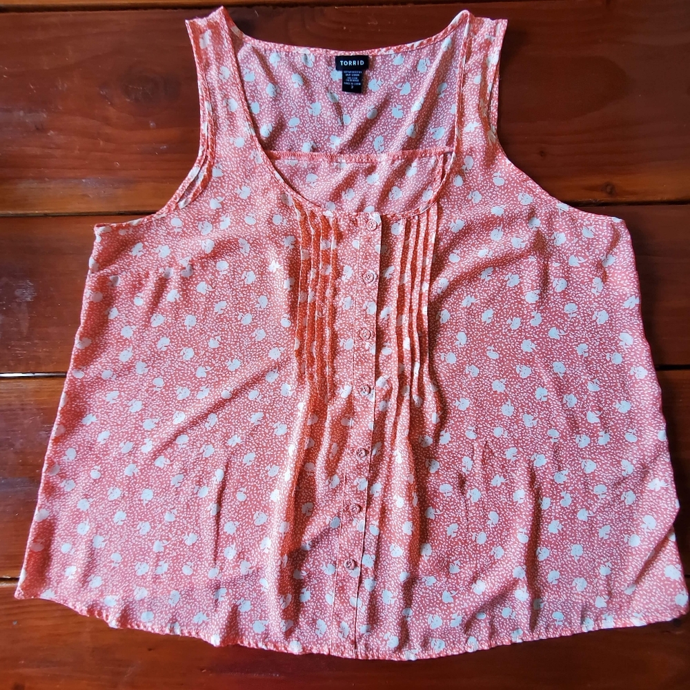 Torrid Tank cross-cross gently used plus size 2